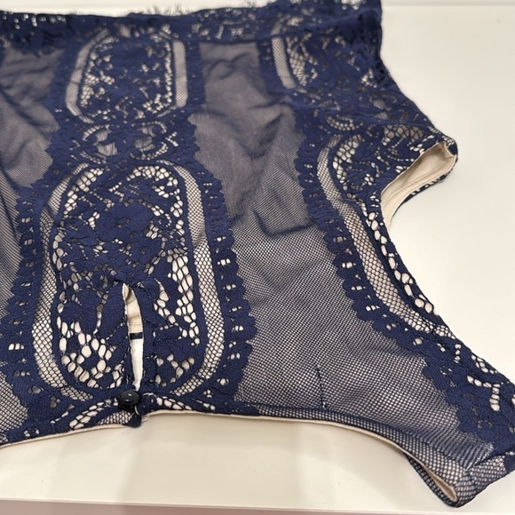 Blue Lace Tank Top Blouse - Picture 8 of 8